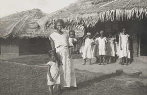 Miss Brazier's compound, Nigeria, 1936