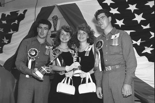 Grand prize winners, fourteenth annual Huntington Beach Twins Convention, Huntington Beach, September 2, 1951