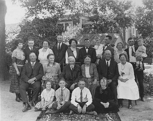 Jacobson Family Reunion, Visalia, Calif., 1922