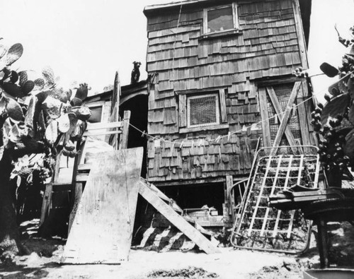 Spencer family slum house, exterior