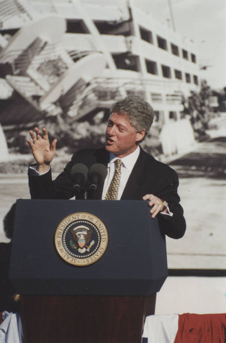 President Bill Clinton speaks at CSUN on the first anniversary of the 1994 Northridge Earthquake, January 15, 1995