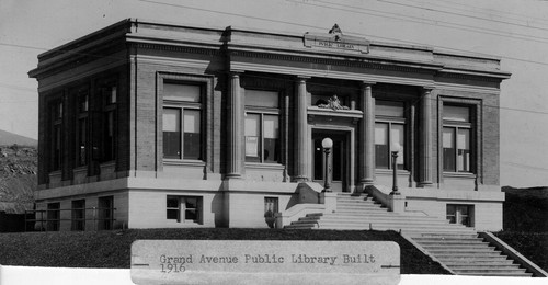 Grand Avenue Library, exterior 1916 (photograph)