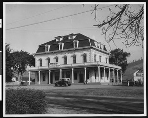 Exterior view of the old White Hotel in Aptos, Santa Cruz County, ca.1930