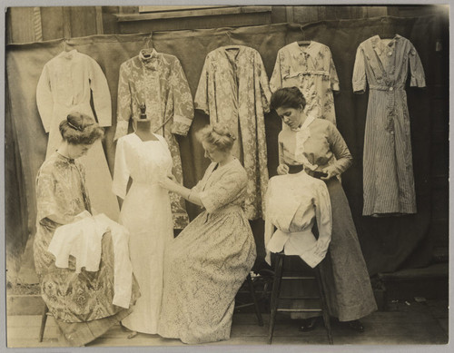 Sewing class, Household Arts Department, San Jose State Normal School, 1914