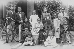 Missionary John Lazarus and family. Madras 1899