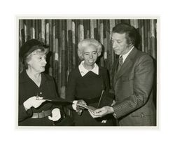 Mary Dockweiler Sooy, Julia Stearns Dockweiler, and Pat Galati, President of Los Angeles Library Branch, 1972