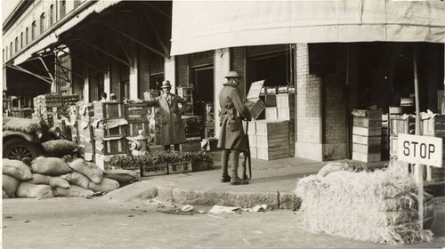 [National Guard troops on duty in the Commission District during the general strike of 1934]