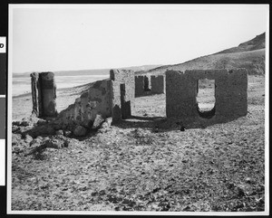 Exterior view of the ruins of Amagosa borax works in Death Valley, ca.1900-1950