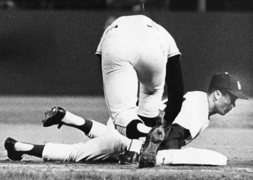One of the few times Dodgers finished ahead of the Giants Monday