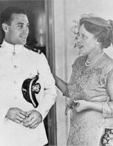 Cloyd Sweigert with mother Eleanor, at his wedding