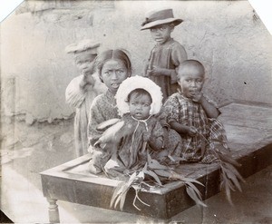 Five malagasy children, in Madagascar