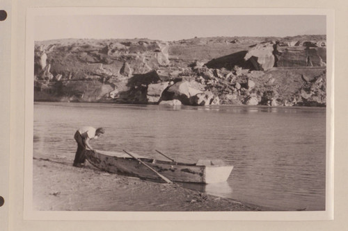 "[Norman] asked me if I would like to borrow one of his small folding boats to go from Bluff to Mexican Hat so i did alone and collected some interesting plants enroute at points I was unable to visit before"
