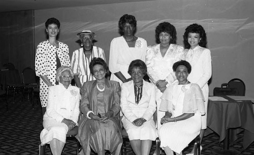 National Council of Negro Women luncheon attendees posing together, Los Angeles, 1986
