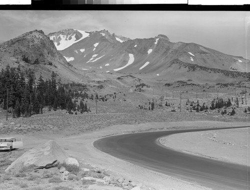 Everitt Memorial Highway, Mt. Shasta, Calif