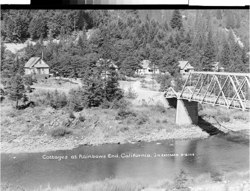 Cottages at Rainbows End, California