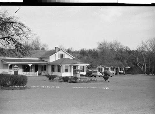 Manahan's Auto Court, Red Bluff, Calif