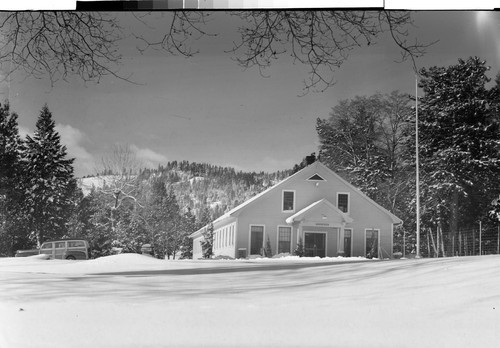 State Fish Hatchery - Mount Shasta, Calif