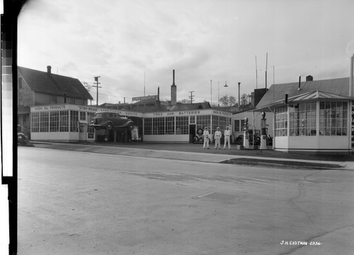 Union Gas Station. Main & Weatherlow