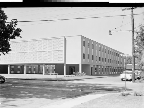 Academic Office Building University of California, Davis, Calif