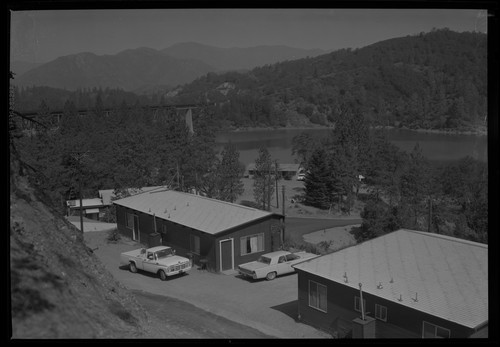 At Salt Creek Lodge on Shasta Lake, Calif