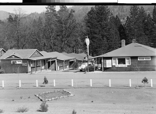 The Bambi Motel, Lakehead, Calif