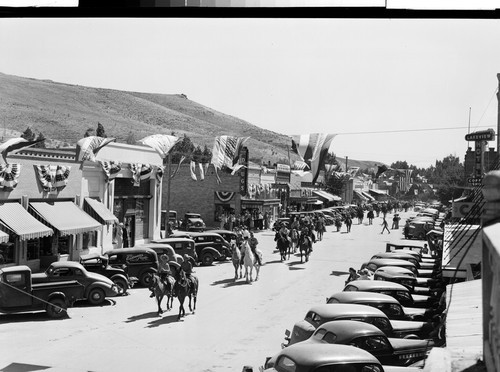 A parade at Lakeview, Ore