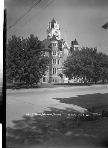 Court House, Lakeview, Oregon