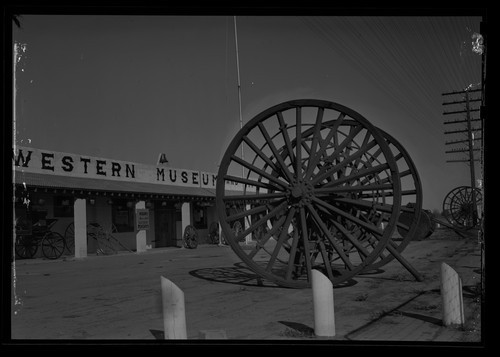 Gordon's Museum and Gift Shop, Red Bluff, Calif