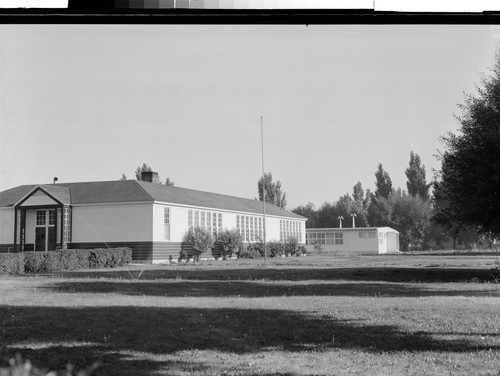 Elementery School, Tulelake, Calif