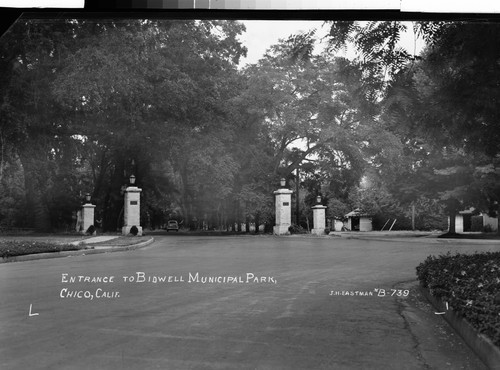 Entrance to Bidwell Municipal Park, Chico, Calif