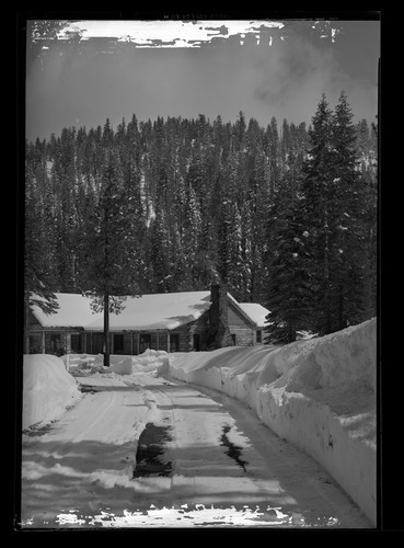 Fire Mountain Lodge, Mill Creek, Calif