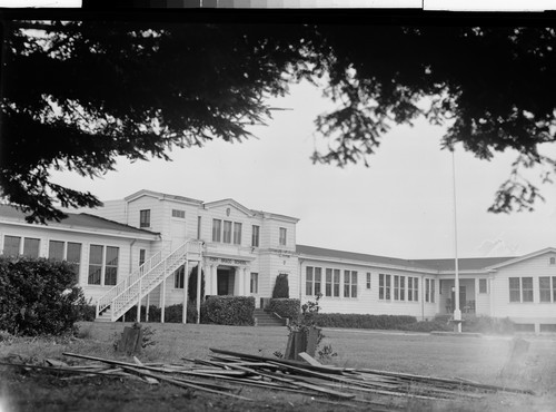 Grammar School at Ft. Bragg, Calif