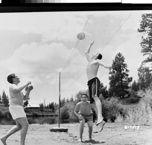 Walton's Grizzly Lodge Camp for Boys P.O. Box 577, Portola, Calif