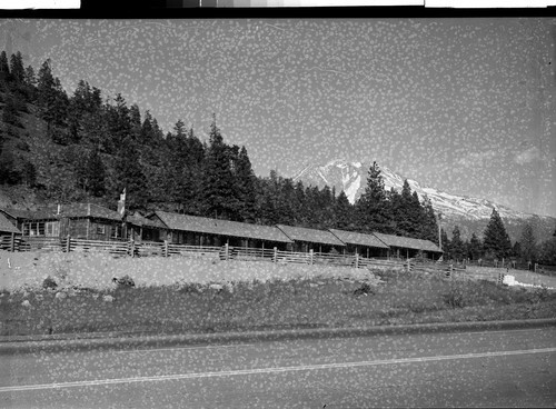 Golden Spur Motel, Weed, Calif