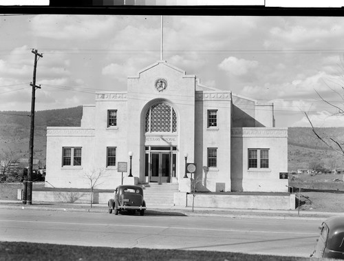 Veterans Memorial Building