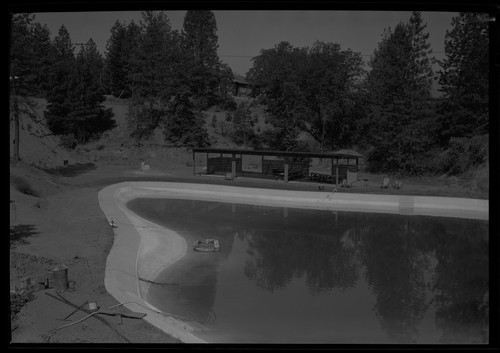 At Salt Creek Lodge on Shasta Lake, Calif