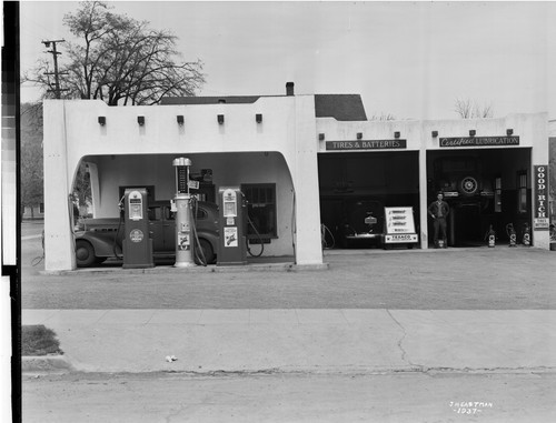 Texaco Station. Lyle Davies