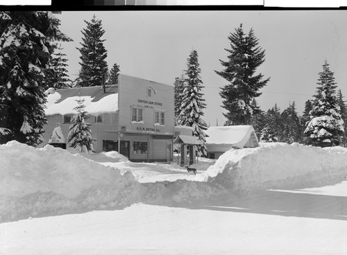 Canyon Dam Store, Calif