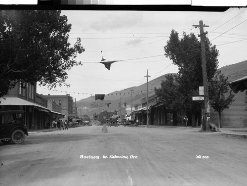 Business St. Lakeview, Ore