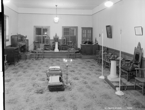 Interior Old Shasta Lodge