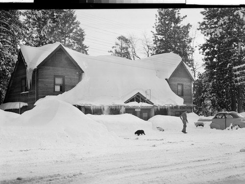 Lakeview Lodge Along Highway 40, Calif