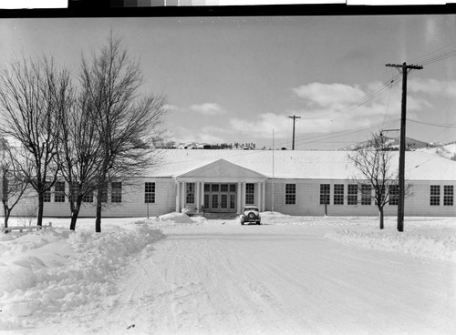 Elementery School, Mount Shasta, Calif