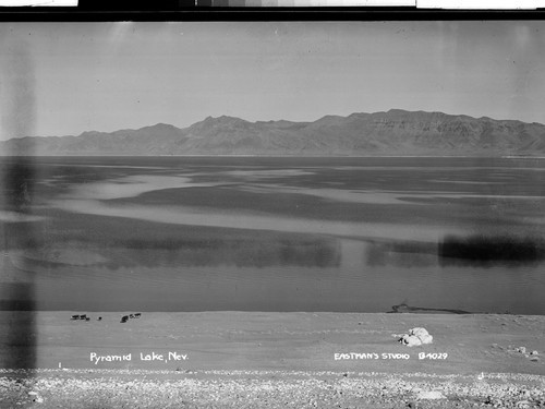 Pyramid Lake, Nev