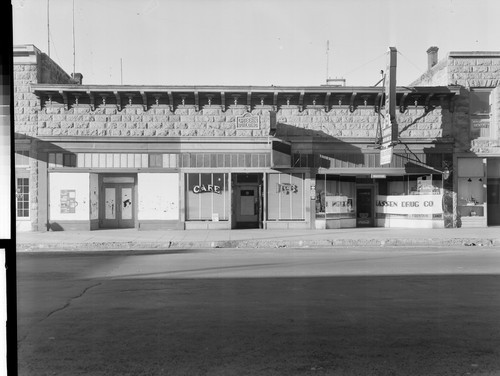 Sprouse Reitz Co. 5 & 10c Store front