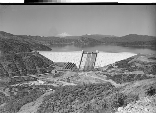 Shasta Dam, Shasta Lake & Mt. Shasta, Calif