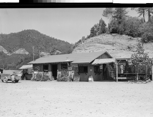 Bailey Cove Snack Bar, Shasta Lake, Calif