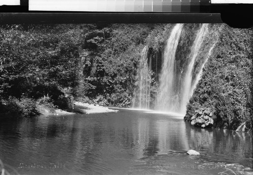 Mossbrae Falls