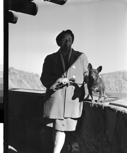 Crater Lake and bldgs. Edith and Mickey