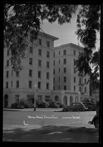 "Hotel Oaks," Chico, Calif