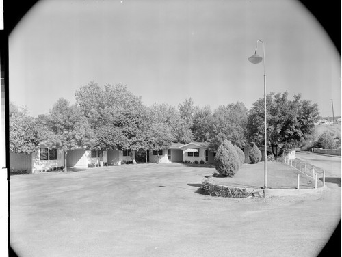 Manahan's Auto Court, Red Bluff